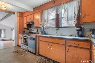 33 Colonial Rd, Stamford, CT 06906 - Photo 12