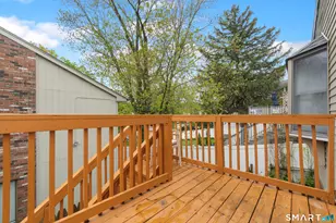 33 Colonial Rd, Stamford, CT 06906 - Photo 6