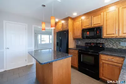30 Hopkins Drive, New Haven, CT 06512 - Photo 6