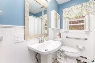 189 Bee St, Meriden, CT 06450 - Photo 16