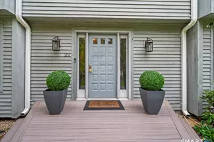 22 Walts Hill, Bloomfield, CT 06002 - Photo 6