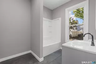 149 Shelton St, Bridgeport, CT 06608 - Photo 18