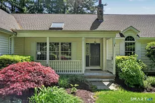 207 Grassy Hill Rd, Woodbury, CT 06798 - Photo 4