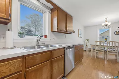 38 Harris Street, Middletown, CT 06457 - Photo 10