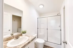 525 E Main St, Branford, CT 06405 - Photo 10
