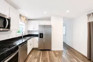 525 E Main St, Branford, CT 06405 - Photo 6