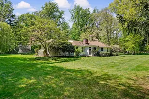 6 Blueberry Ln, Darien, CT 06820 - Photo 2