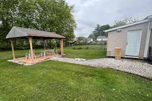38 Layton St, West Hartford, CT 06110 - Photo 4