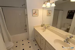19 Devonshire Ct, Avon, CT 06001 - Photo 24