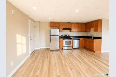 82 Main Street, East Hampton, CT 06424 - Photo 4