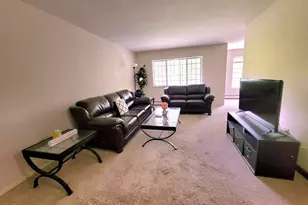 5 Essex Ct, Brookfield, CT 06804 - Photo 4