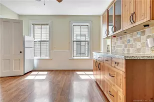 28 Edwards St, New Haven, CT 06511 - Photo 4
