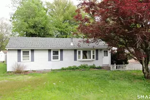 14 Sky St, Enfield, CT 06082 - Photo 12