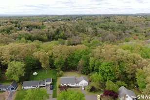 14 Sky St, Enfield, CT 06082 - Photo 10