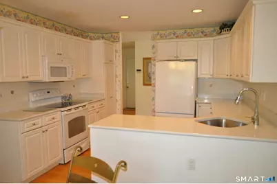 9 Centerbrook Court #9, Avon, CT 06001 - Photo 10