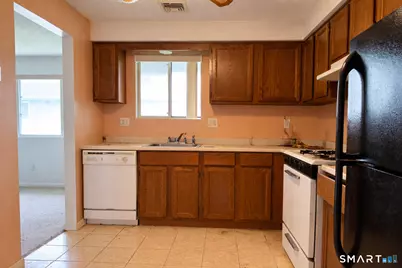 140 Thompson Street #31B, East Haven, CT 06513 - Photo 4
