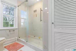 60 Pine Hill Ave, Stamford, CT 06906 - Photo 10