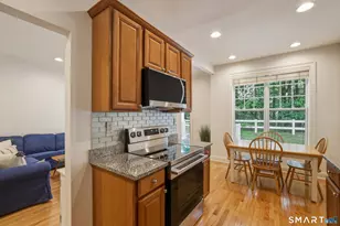 12 School House Dr, West Hartford, CT 06110 - Photo 10