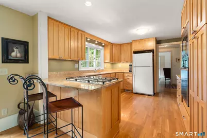 16 Sunfield Lane, West Hartford, CT 06107 - Photo 12