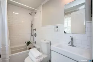 64 Argyle Ave, West Hartford, CT 06107 - Photo 28
