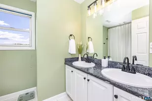 146 N Main St, East Granby, CT 06026 - Photo 30