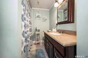214 N Hoadley St, Naugatuck, CT 06770 - Photo 16