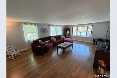 214 North Hoadley Street, Naugatuck, CT 06770 - Photo 2