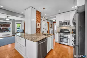 52 Stuart St, Newington, CT 06111 - Photo 12