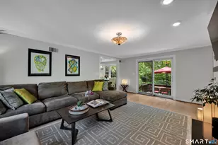 26 Buckboard Ln, Avon, CT 06001 - Photo 14