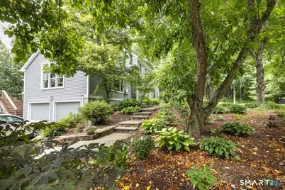 17 Sweet Meadow Road, Newtown, CT 06470 - Photo 2