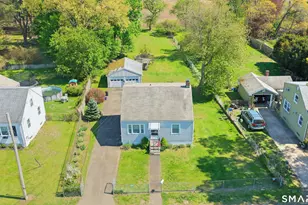 231 Veres St, Fairfield, CT 06824 - Photo 2