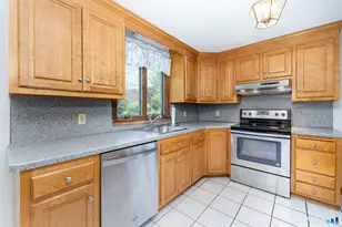 23 Juniper Ln, Berlin, CT 06037 - Photo 8