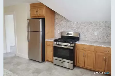 51 Wallace Row #3rd Floor, Wallingford, CT 06492 - Photo 4