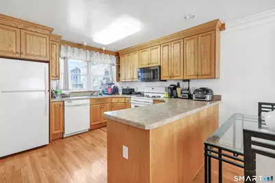 441 Middletown Avenue #B10, New Haven, CT 06513 - Photo 14