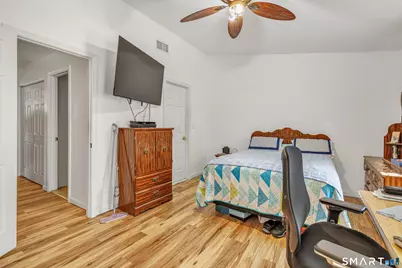 441 Middletown Avenue #B10, New Haven, CT 06513 - Photo 18