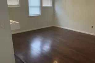 433 Blake St, New Haven, CT 06515 - Photo 12