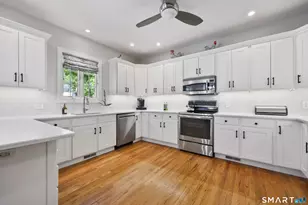 32 Juhasz Rd, Norwalk, CT 06854 - Photo 6