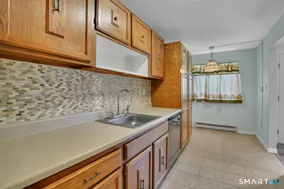 36 Cedar Land Court #36, Cromwell, CT 06416 - Photo 2
