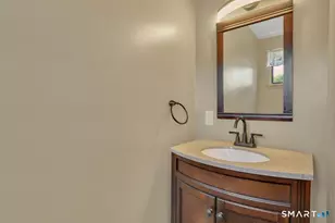 36 Cedarland Ct, Cromwell, CT 06416 - Photo 12