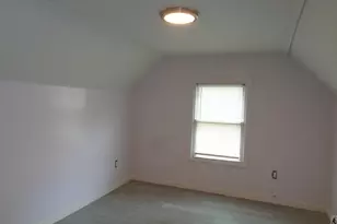 92 Smith St, Derby, CT 06418 - Photo 22