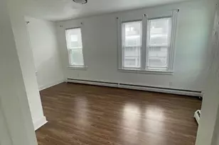 128 Bartholomew Ave, Hartford, CT 06106 - Photo 2