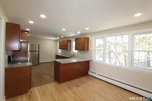 32 Lexington Cir, Newington, CT 06111 - Photo 10