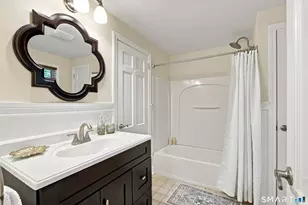 46 Henderson Dr, Avon, CT 06001 - Photo 20