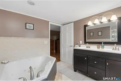 46 Henderson Drive, Avon, CT 06001 - Photo 14
