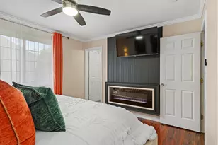 37 Kingswood Dr, New Haven, CT 06513 - Photo 14