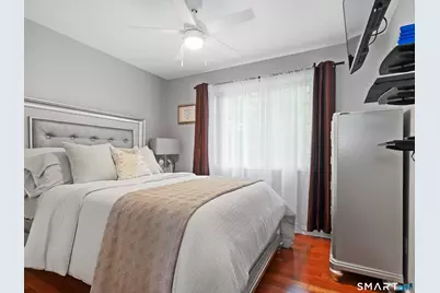 37 Kingswood Drive, New Haven, CT 06513 - Photo 16