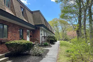 11 King Arthur Dr, East Lyme, CT 06357 - Photo 4