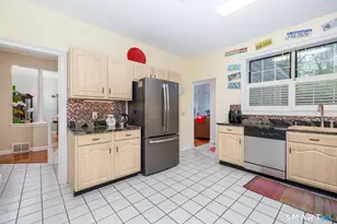 8 Whitward Pl, Windsor, CT 06095 - Photo 6