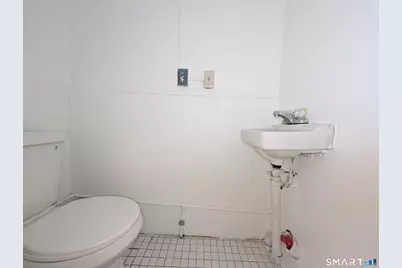 107 Catherine Street, Bridgeport, CT 06604 - Photo 18