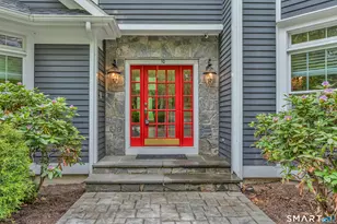 10 Arthur's Ct, Newtown, CT 06470 - Photo 4